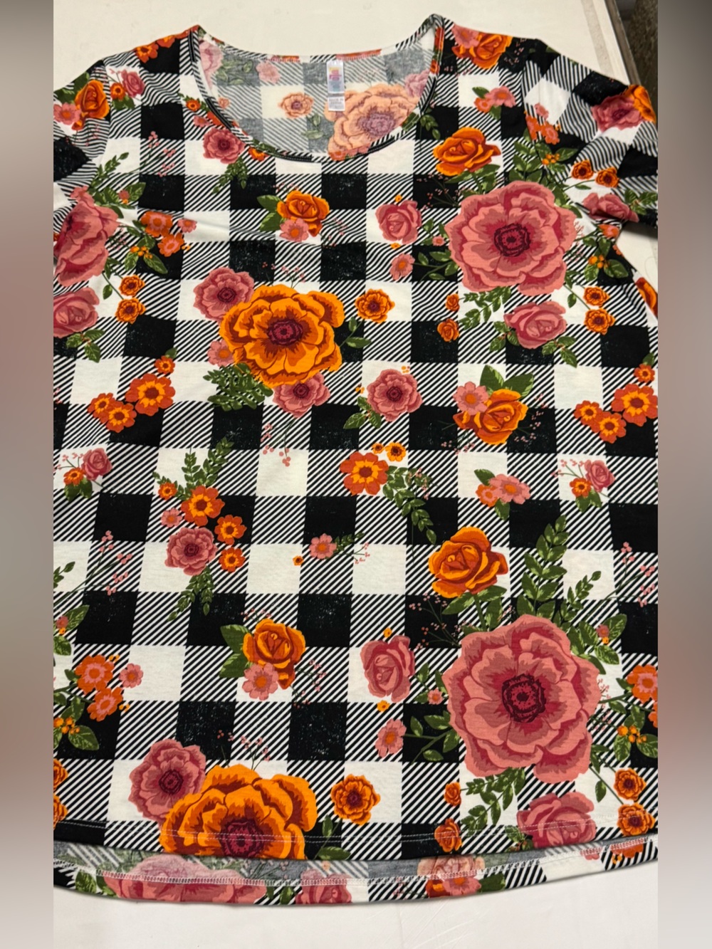 LuLaRoe Perfect Tee Black White Buffalo Plaid Top Orange Pink Floral Print sz Lg